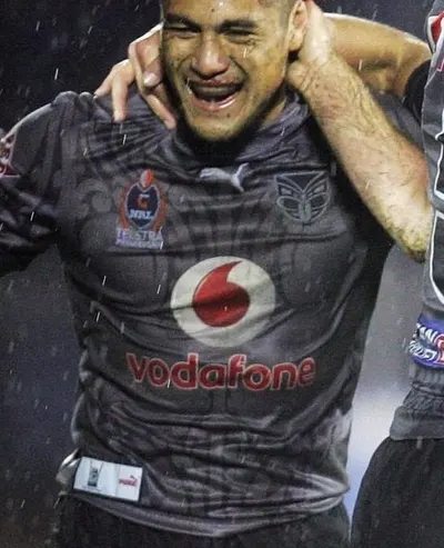 2006 New Zealand Warriors Awen Guttenbeil Testimonial Jersey